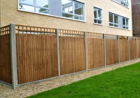 Residential fencing specialists in bedfordshire