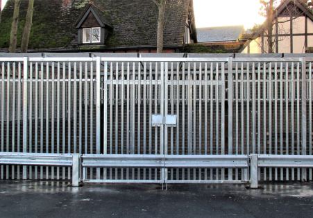Security fencing specialists in bedfordshire